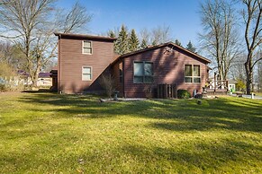 Charming Pymatuning Lake House Near Park & Beach
