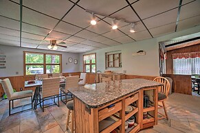 Charming Pymatuning Lake House Near Park & Beach