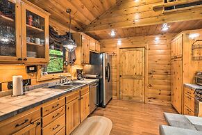 Secluded Northwest Arkansas Cabin: Fire Pit & Deck