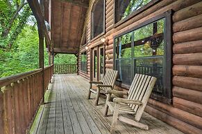 Secluded Northwest Arkansas Cabin: Fire Pit & Deck