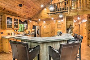 Secluded Northwest Arkansas Cabin: Fire Pit & Deck