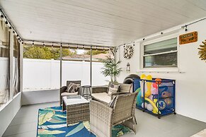 Vibrant Largo Home: Heated Pool, Lake Views!