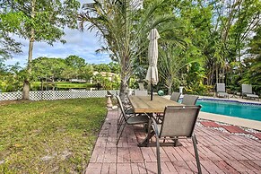 Vibrant Largo Home: Heated Pool, Lake Views!