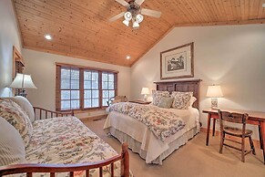 Woodsy Smoky Mtn Hideaway w/ Grill & Views!