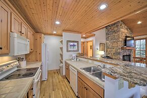 Woodsy Smoky Mtn Hideaway w/ Grill & Views!