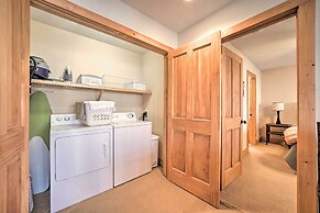 Woodsy Smoky Mtn Hideaway w/ Grill & Views!