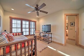 Woodsy Smoky Mtn Hideaway w/ Grill & Views!