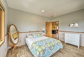 Large Ten Sleep Home on Main St, 10 Mins to Canyon