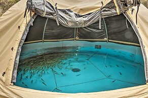 Large Ten Sleep Home on Main St, 10 Mins to Canyon