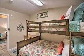 13 Mi to Hot Springs: Serene Royal Home w/ Deck!