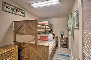 13 Mi to Hot Springs: Serene Royal Home w/ Deck!