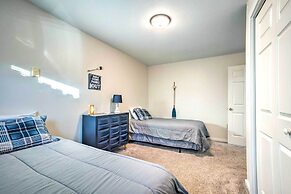 Pet-friendly North Bend Home w/ Bay Views!