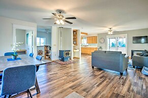 Pet-friendly North Bend Home w/ Bay Views!