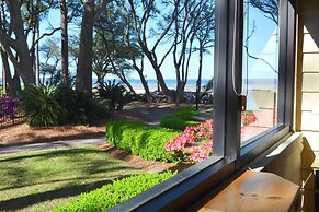 Sunroom + Beach Access: Hilton Head Condo