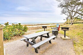 Sunroom + Beach Access: Hilton Head Condo