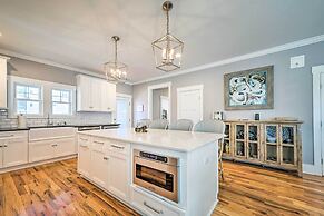 Bright Coastal Abode With Porch & Beach Access!