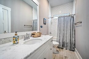 Bright Coastal Abode With Porch & Beach Access!