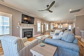 Bright Coastal Abode With Porch & Beach Access!