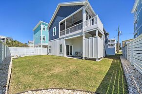 Bright Coastal Abode With Porch & Beach Access!
