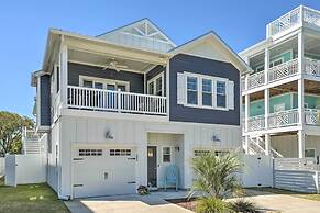 Bright Coastal Abode With Porch & Beach Access!
