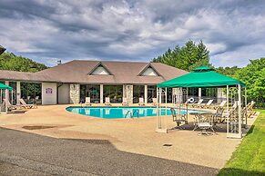 Expansive Townhome w/ Game Room & Community Pool