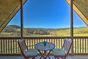 Decks & Panoramic Views: Rustic Sparta Cabin