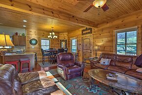 Decks & Panoramic Views: Rustic Sparta Cabin