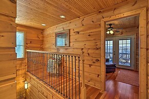 Decks & Panoramic Views: Rustic Sparta Cabin