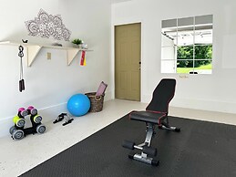 Pet-friendly Cottage With Game Room & Fire Pit!