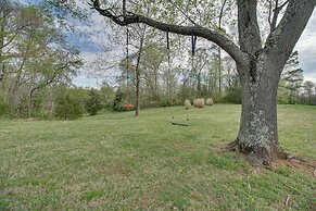 Pet-friendly Cottage With Game Room & Fire Pit!