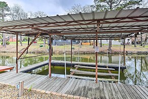 Boat Dock & Kayaks: Waterfront Hot Springs Home!