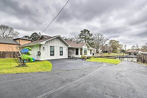 Boat Dock & Kayaks: Waterfront Hot Springs Home!