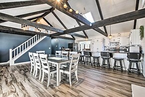 Spacious Massillon Log Cabin w/ Fire Pit!