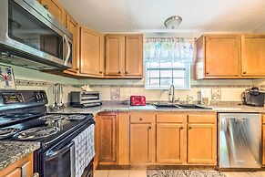 Cozy Canalfront Home < 2 Miles to Hudson Beach!