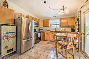 Cozy Canalfront Home < 2 Miles to Hudson Beach!