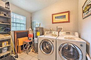 Cozy Canalfront Home < 2 Miles to Hudson Beach!