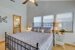 Lakefront Montgomery Home w/ Porch & Dock!