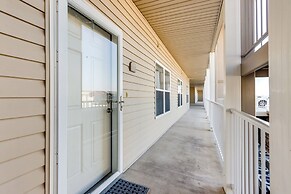 Lakefront Condo w/ Pool Access in Osage Beach!