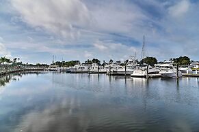 Sarasota Home w/ Large Backyard & Water Access