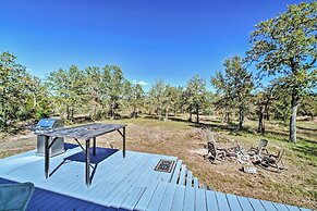 Calm Retreat w/ Ponds ~ 12 Mi to Somerville Lake