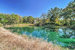 Calm Retreat w/ Ponds ~ 12 Mi to Somerville Lake