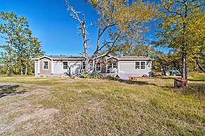 Calm Retreat w/ Ponds ~ 12 Mi to Somerville Lake