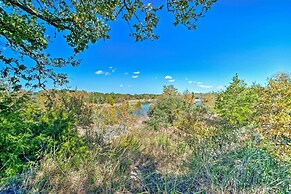Calm Retreat w/ Ponds ~ 12 Mi to Somerville Lake
