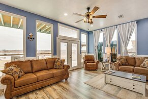Lakefront Wichita Falls Home w/ Pool & Hot Tub
