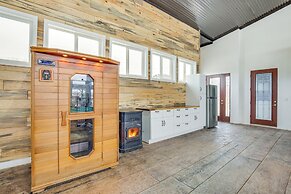 Lakefront Wichita Falls Home w/ Pool & Hot Tub