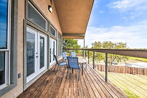Lakefront Wichita Falls Home w/ Pool & Hot Tub