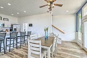 Lakefront Wichita Falls Home w/ Pool & Hot Tub