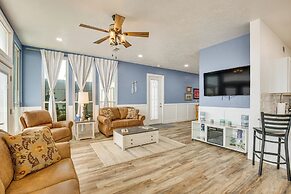 Lakefront Wichita Falls Home w/ Pool & Hot Tub