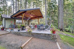 Bremerton Vacation Rental w/ Hot Tub & Lake Access