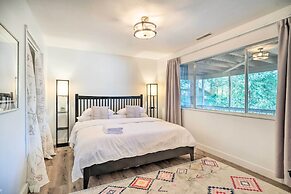 Pine Mountain Cabin w/ Hot Tub, 2 Mins to Marina!